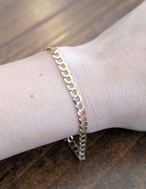 10k Cuban Link Bracelet