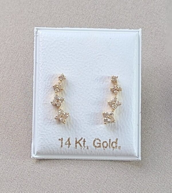 Earring four flowers